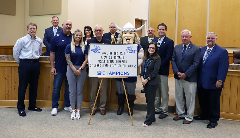 Viktor and County Commisioners proclaim Lady Vikings Champions Day