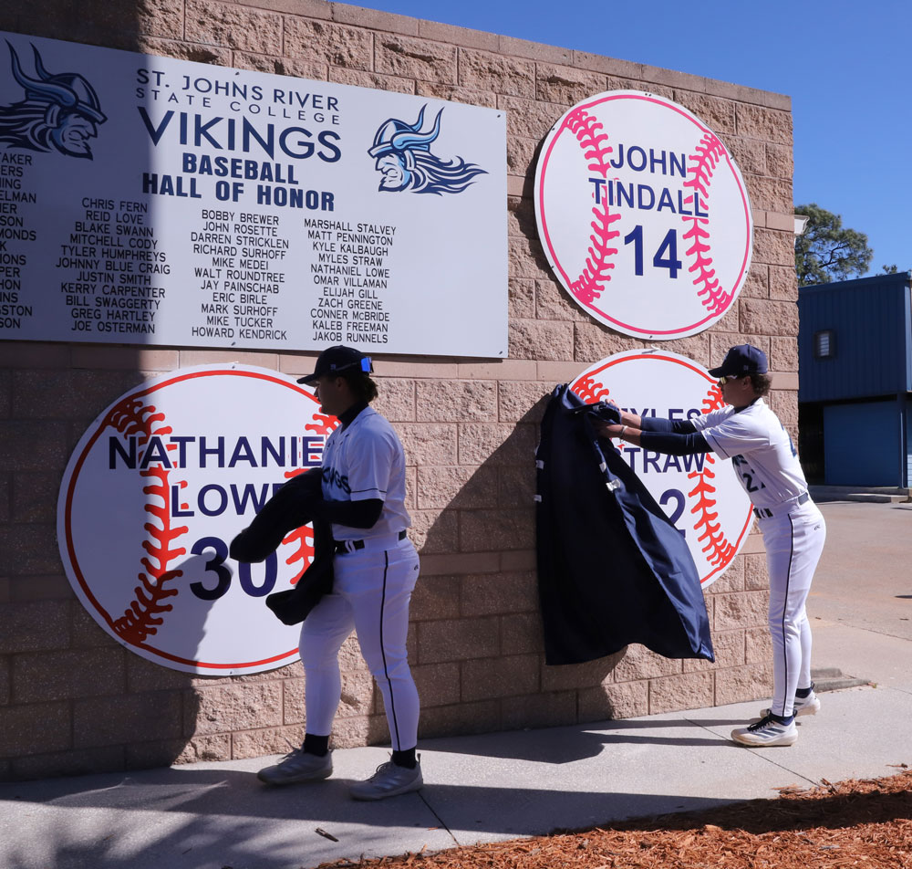 Nathaniel Lowe and Myles Straw jersey numbers unveiled