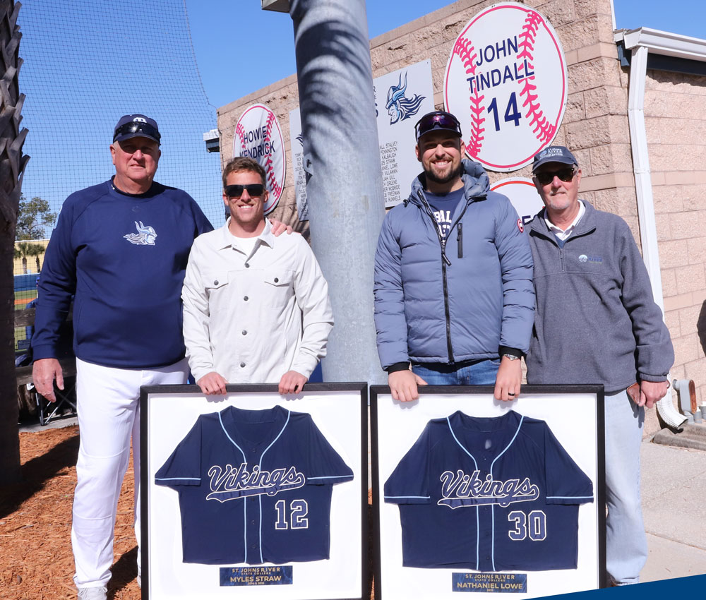 Baseball Head Coach Ross Jones, Myles Straw, Nathaniel Low, SJR State President Joe Pickens